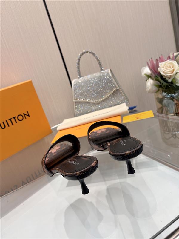 20251128184534813 280